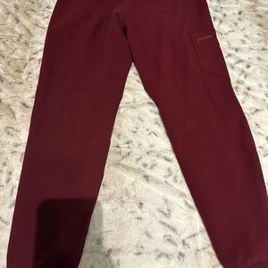 Like new woman’s scrubs